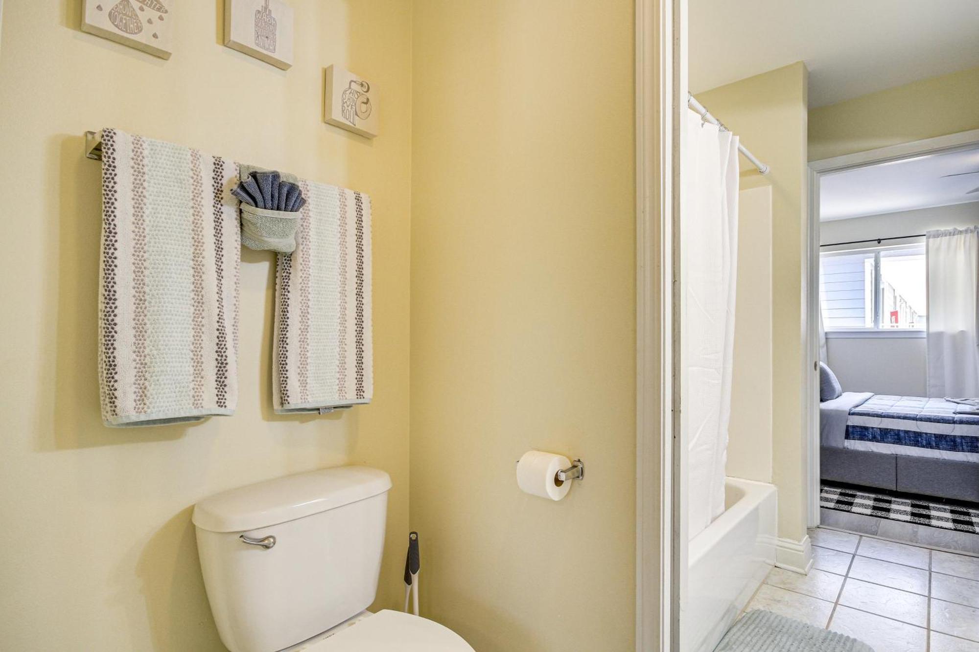 Airy Biloxi Condo With Patio Walk To Beach! المظهر الخارجي الصورة